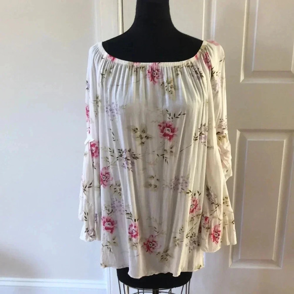 Fever Tops - Floral Flutter Sleeves Shirt